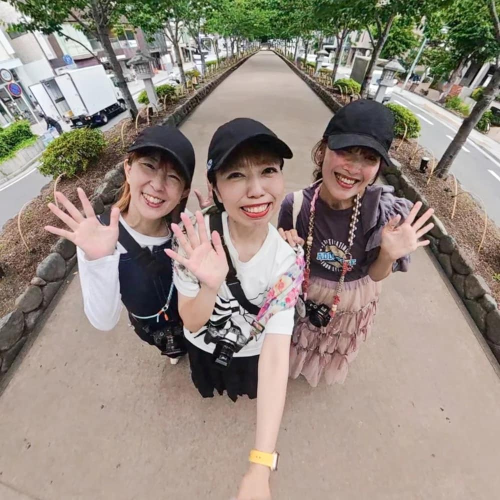 女性3人組の撮影風景