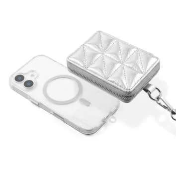 iPhoneケースにミニウォレットを装着した様子