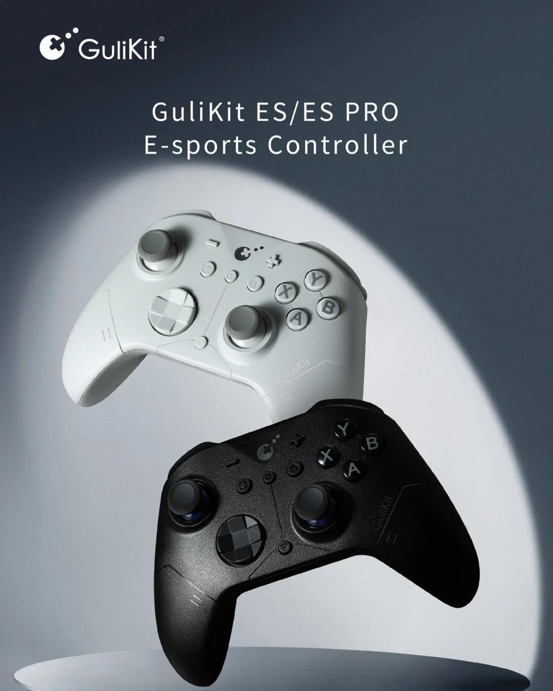 GuliKit ES/ES PRO E-sportsコントローラーの白と黒のモデルが並んで配置されています。プロフェッショナルなゲーミングデバイスであることが示唆されています。