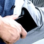 もうスマホの置き場所に困らない！ソアー22の「特許取得済ポケット」がガジェット収納の常識を変える【2026年最新情報】