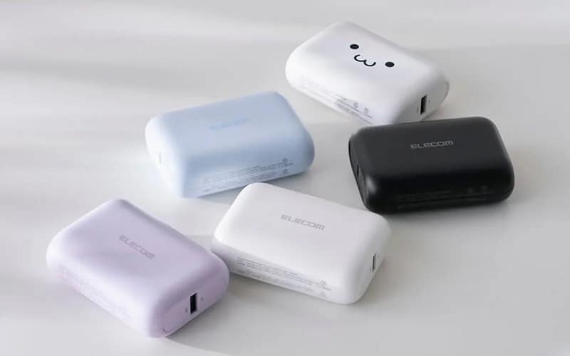 エレコムの22.5Wモデル モバイルバッテリーのカラーバリエーション