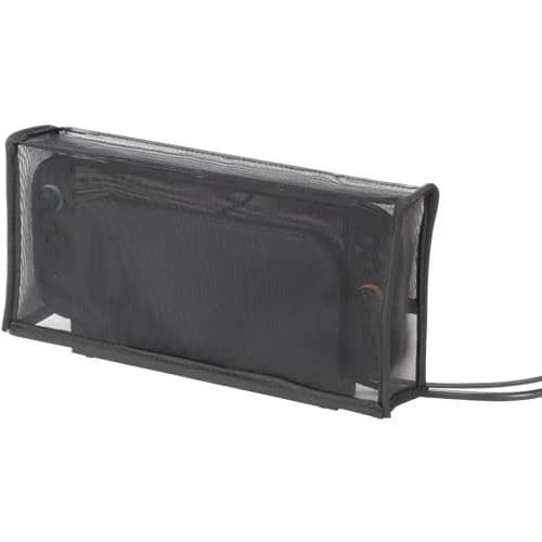 Joy-Con2を装着したドックに被せた状態