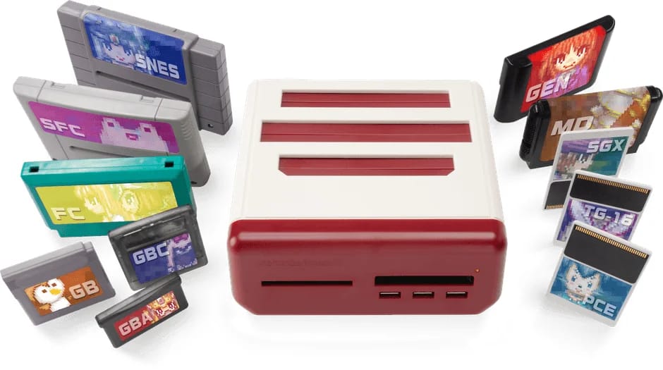 多数のゲームカートリッジに対応するRetro Freak
