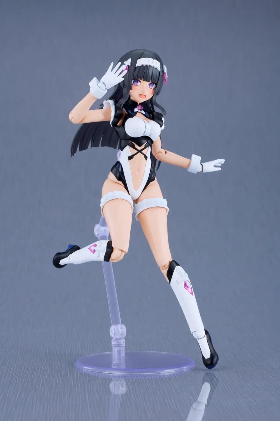 エリカ＝ストラディヴァリの別ポーズ