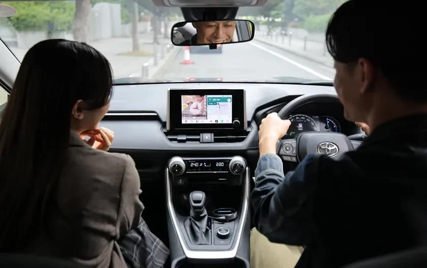 運転中もエンタメとナビを両立