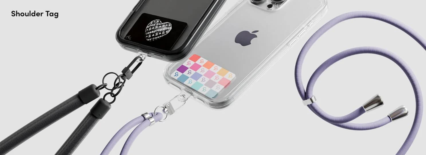 スマートフォン2台がショルダーストラップ付きのケースに装着されている様子。